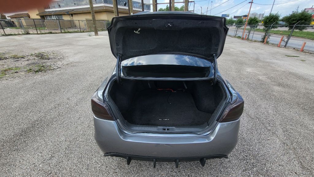 2015 Nissan Altima Image 8