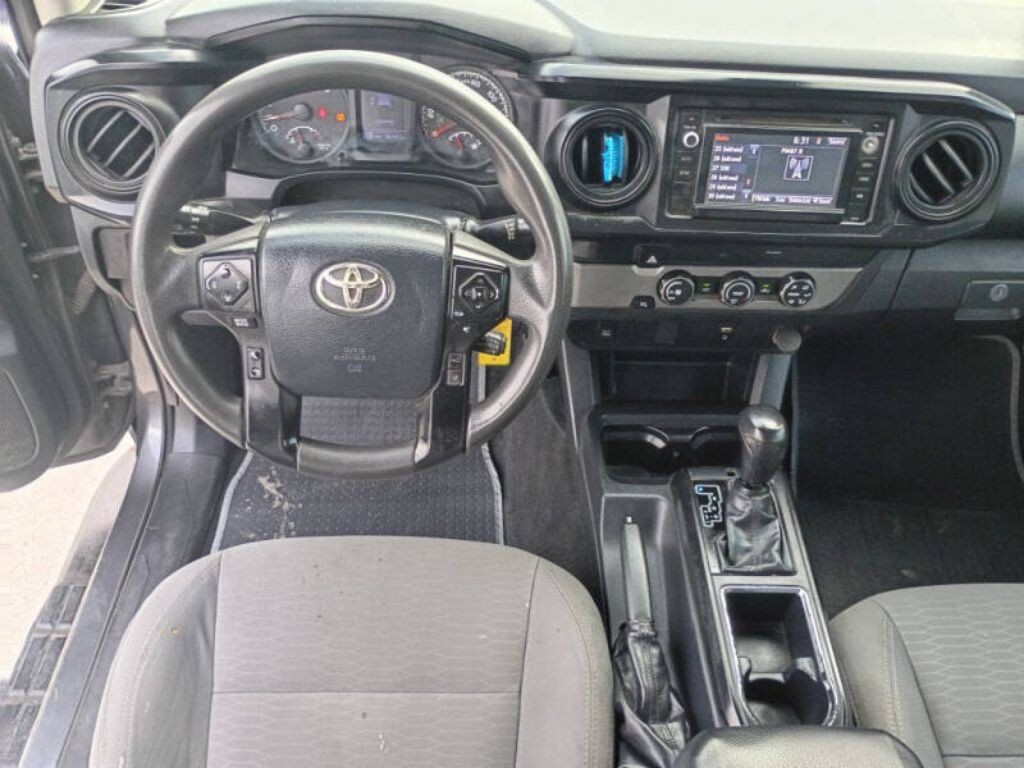 2019 Toyota Tacoma Image 14