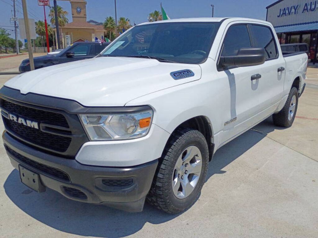 2019 RAM 1500 Image 3