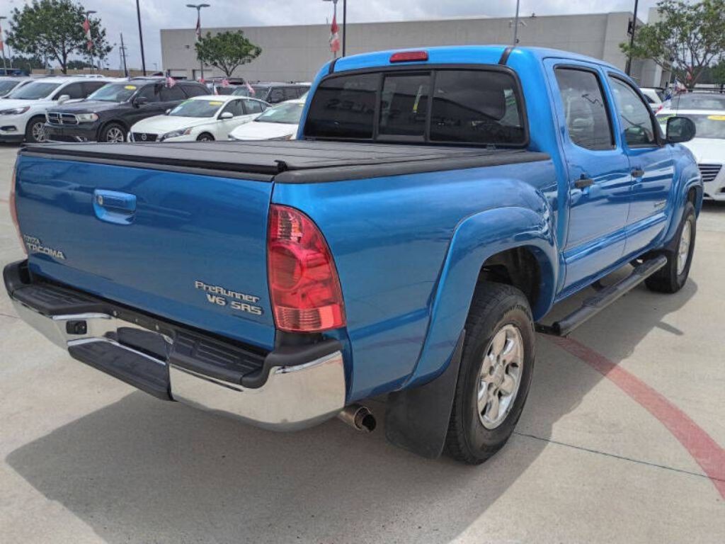2005 Toyota Tacoma Image 8
