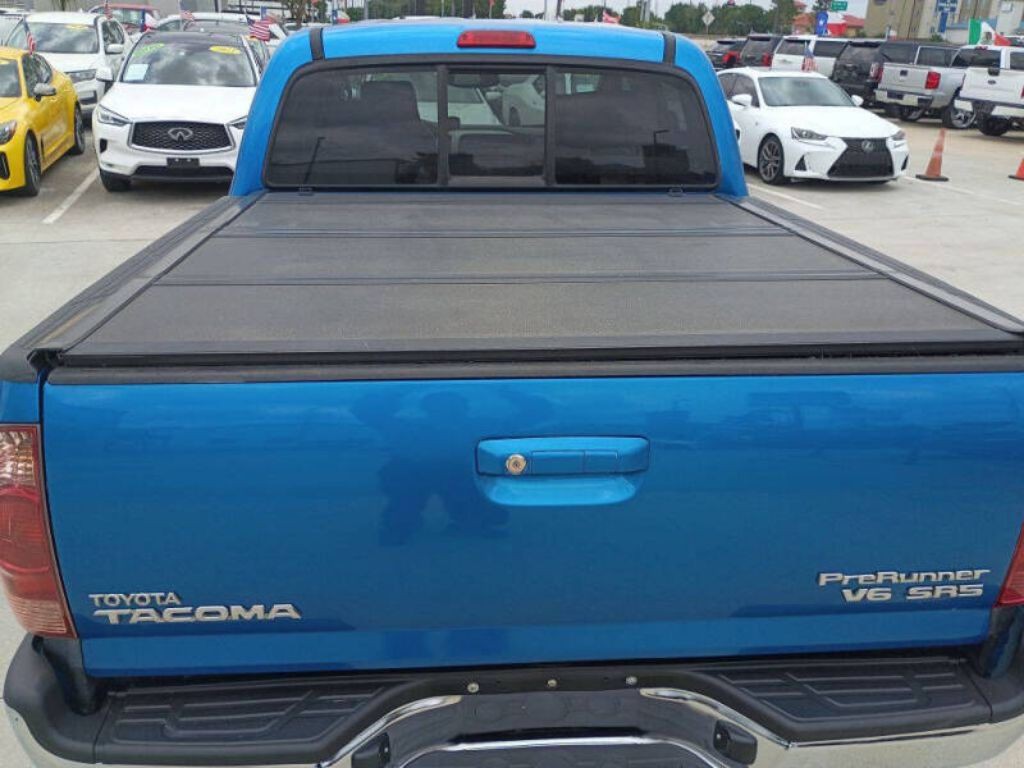 2005 Toyota Tacoma Image 10