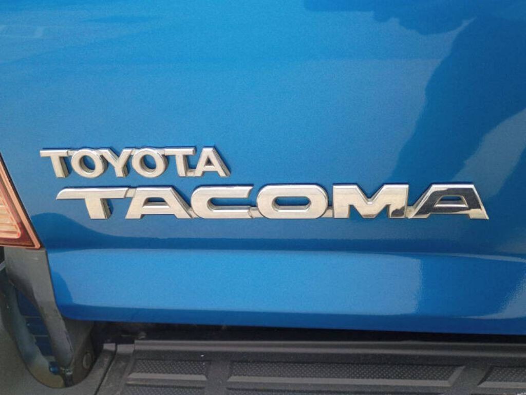 2005 Toyota Tacoma Image 11