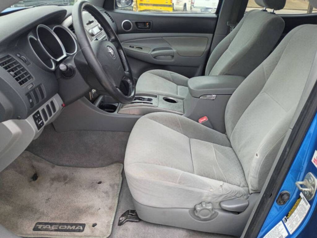 2005 Toyota Tacoma Image 14