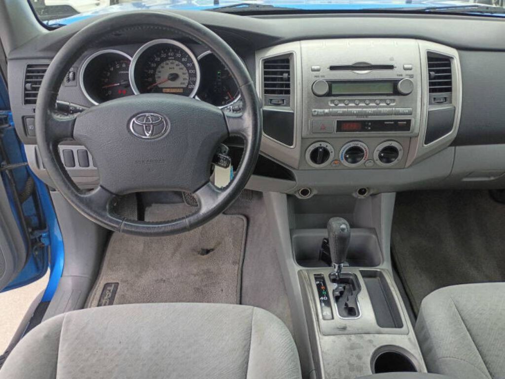 2005 Toyota Tacoma Image 15