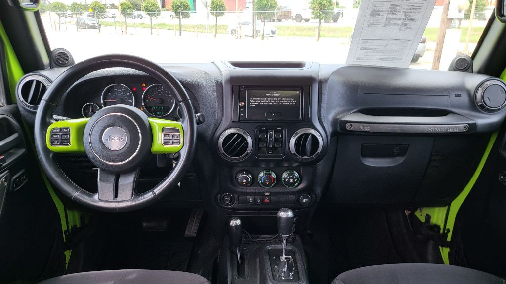 2013 Jeep Wrangler Unlimited Image 11