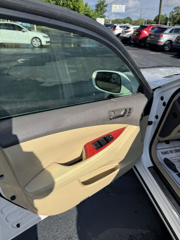 2008 Lexus ES Image 12