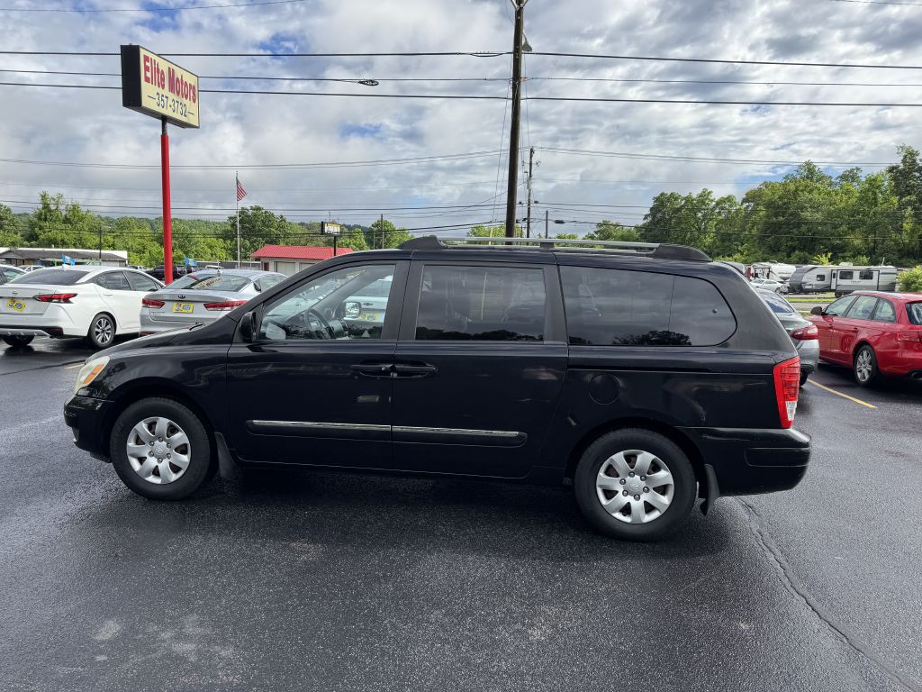 2008 Hyundai Entourage Image 7