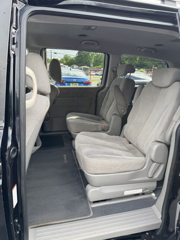 2008 Hyundai Entourage Image 15