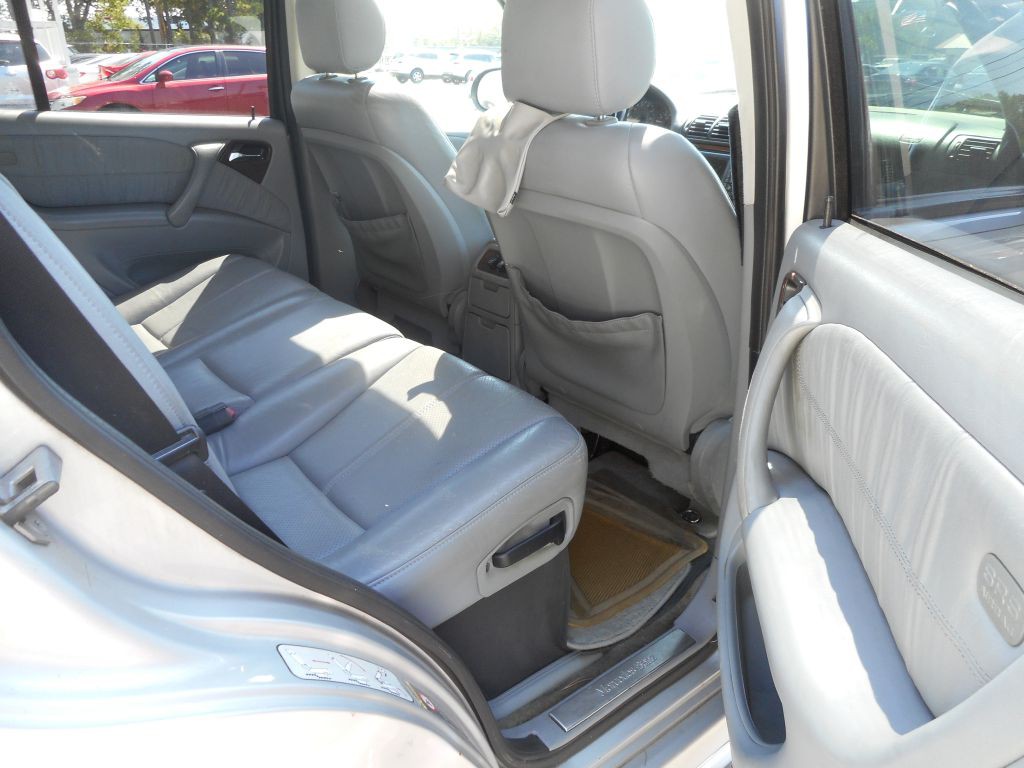 2000 Mercedes-Benz M-Class Image 4
