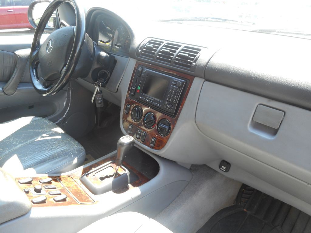 2000 Mercedes-Benz M-Class Image 6