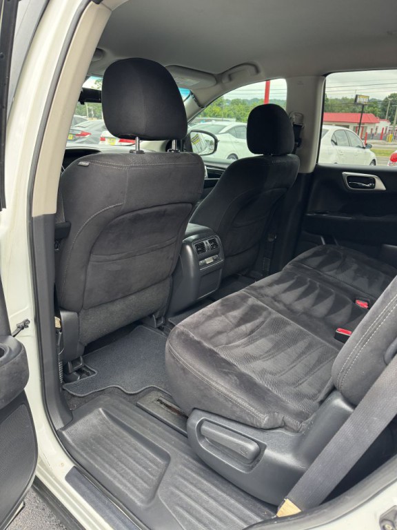 2014 Nissan Pathfinder Image 19