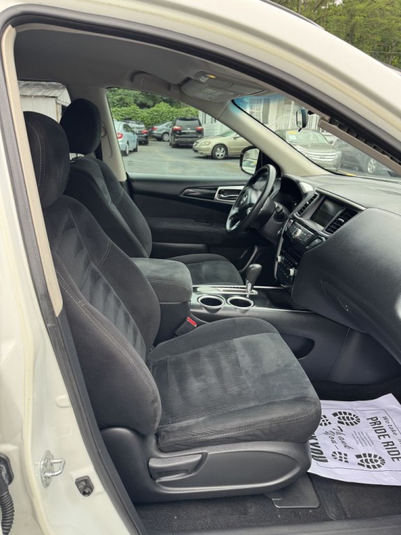 2014 Nissan Pathfinder Image 22