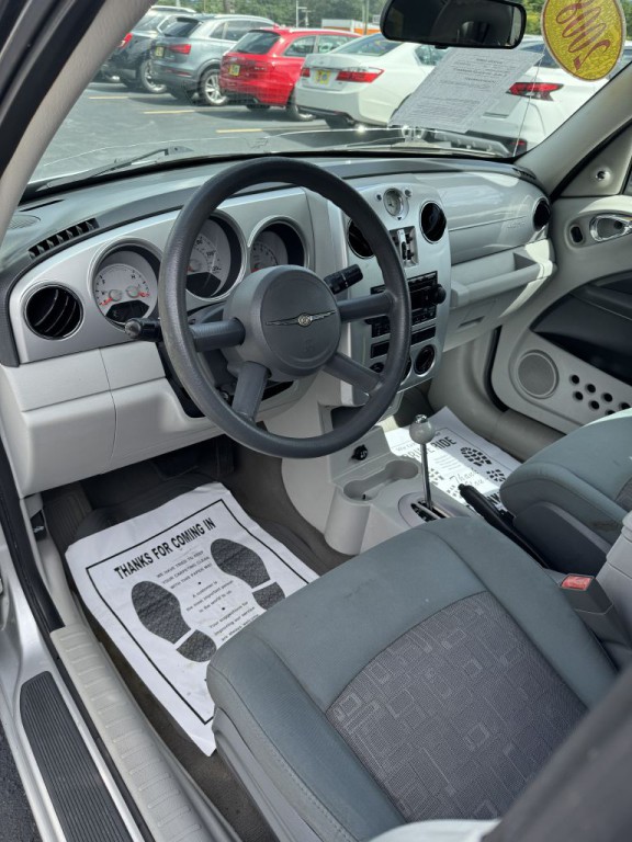 2008 Chrysler PT Cruiser Image 8
