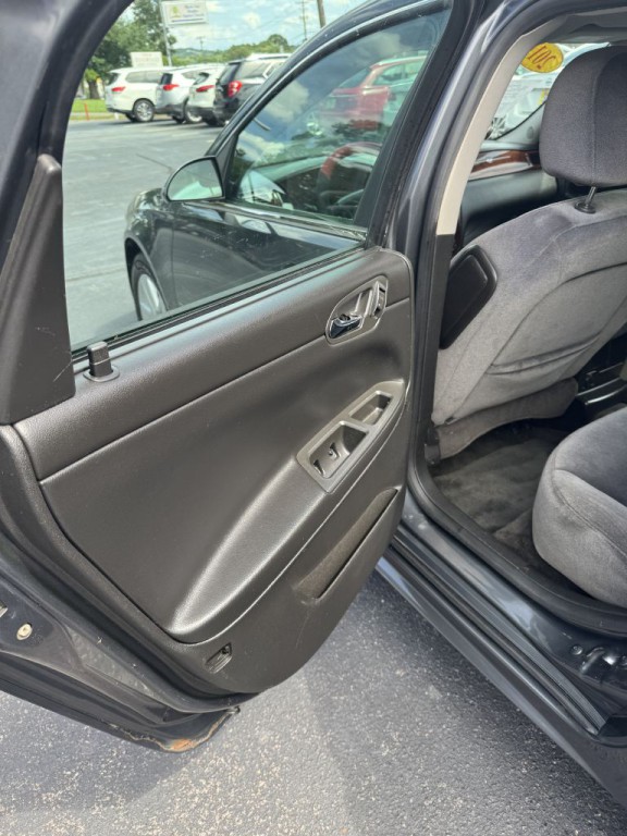 2011 Chevrolet Impala Image 15