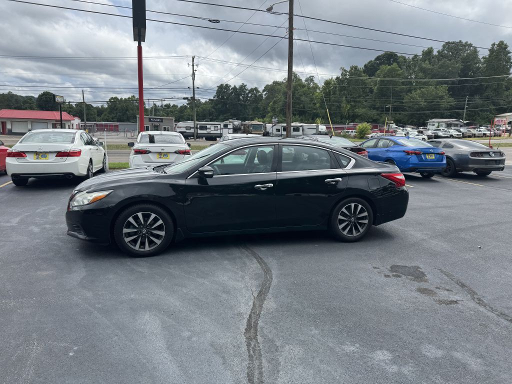 2016 Nissan Altima Image 8