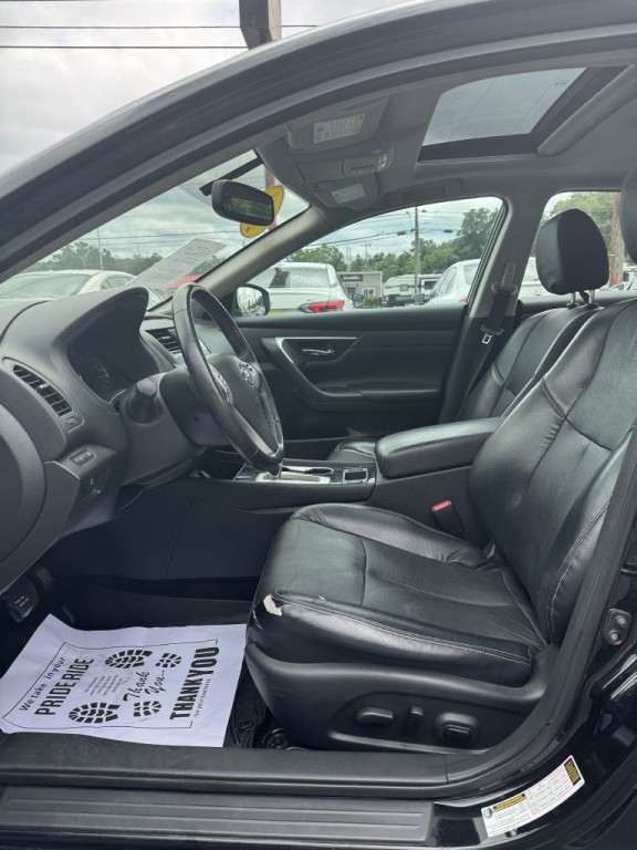2016 Nissan Altima Image 11
