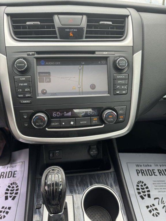2016 Nissan Altima Image 13