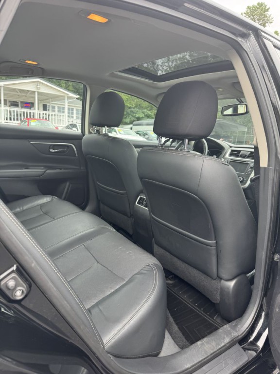 2016 Nissan Altima Image 25