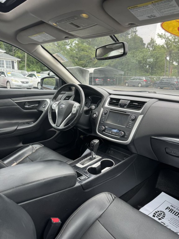2016 Nissan Altima Image 27