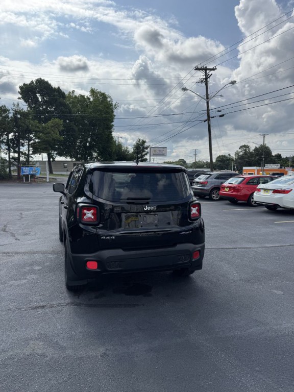 2016 Jeep Renegade Image 4