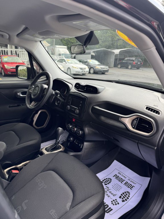 2016 Jeep Renegade Image 21