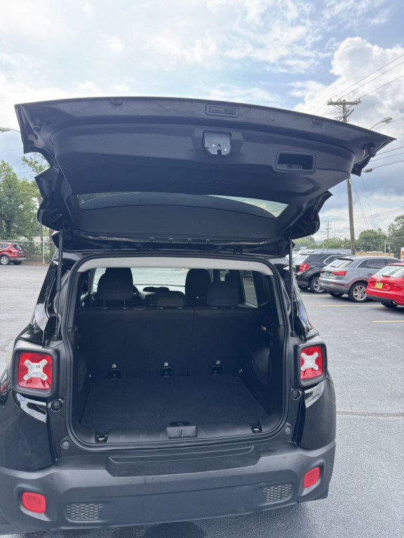 2016 Jeep Renegade Image 23