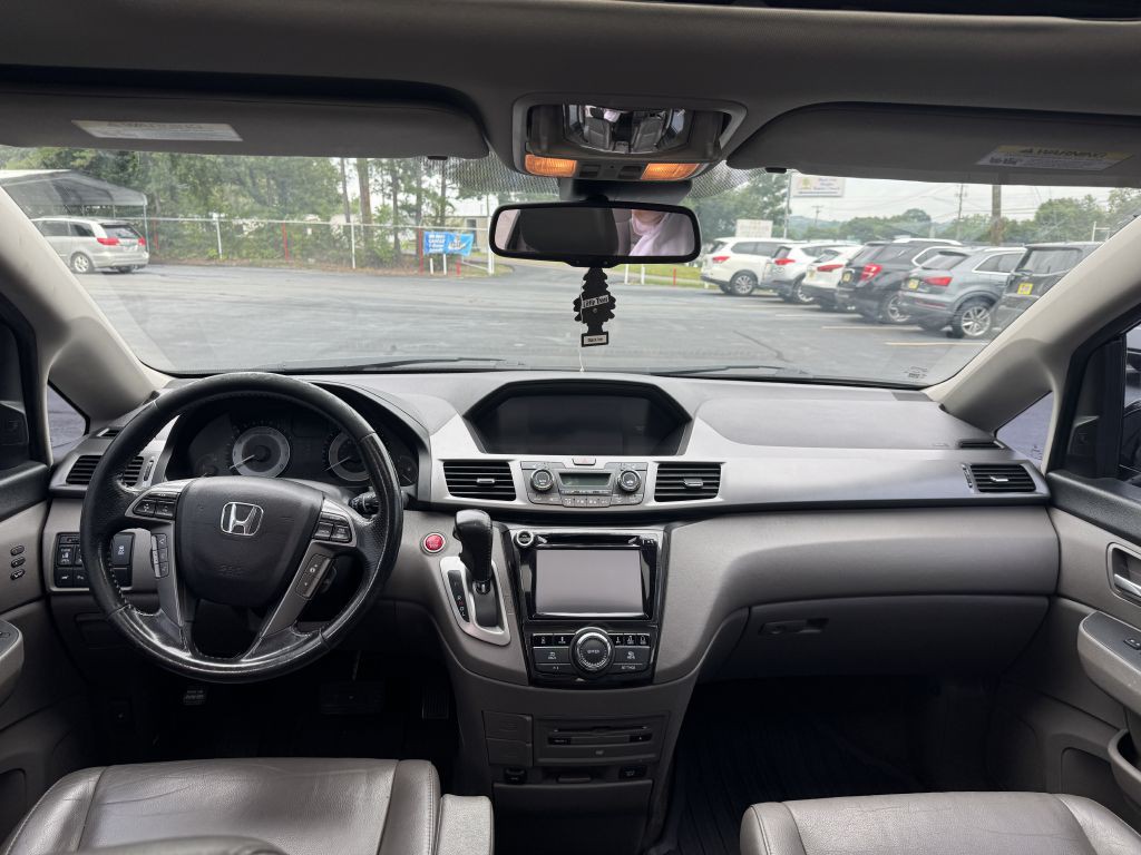 2014 Honda Odyssey Image 18