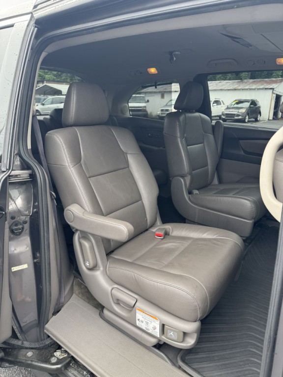 2014 Honda Odyssey Image 25