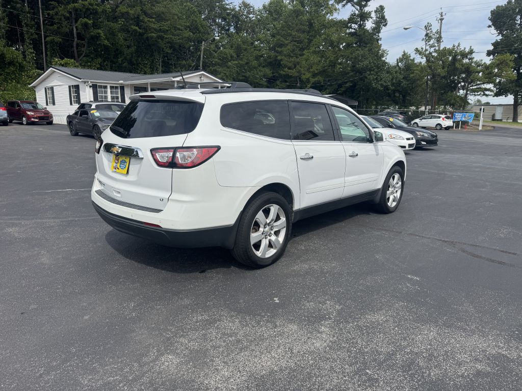 2017 Chevrolet Traverse Image 4