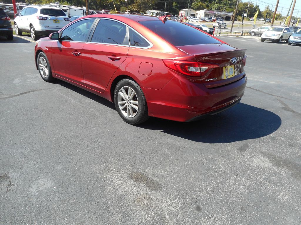 2015 Hyundai Sonata Image 4
