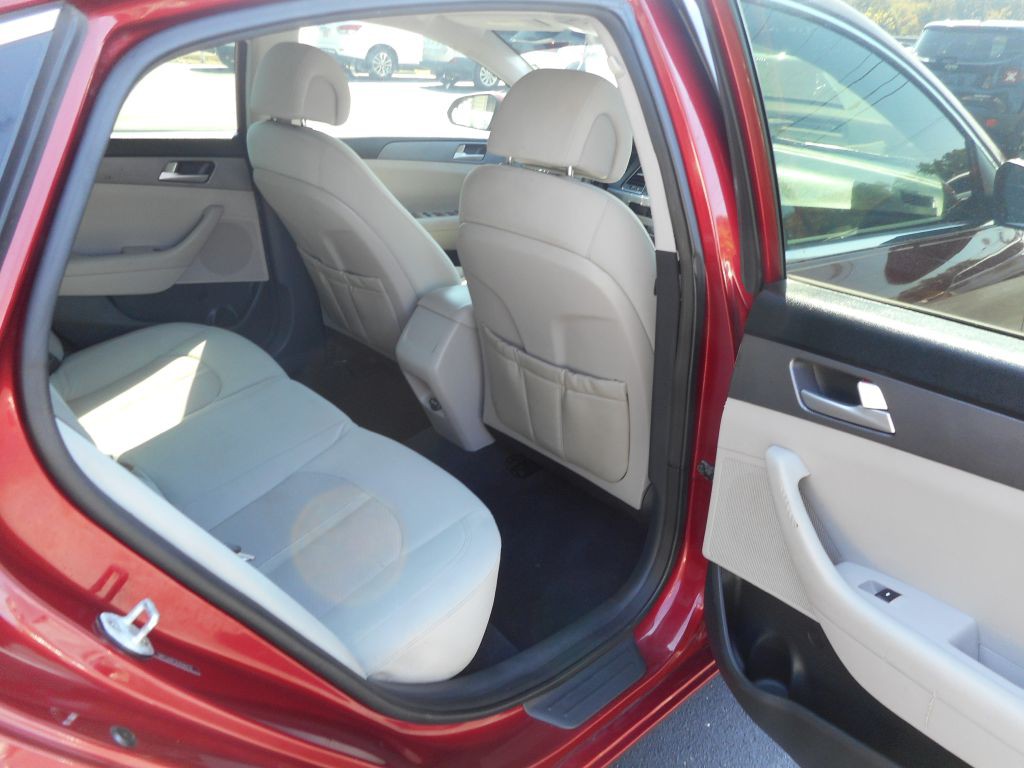 2015 Hyundai Sonata Image 9