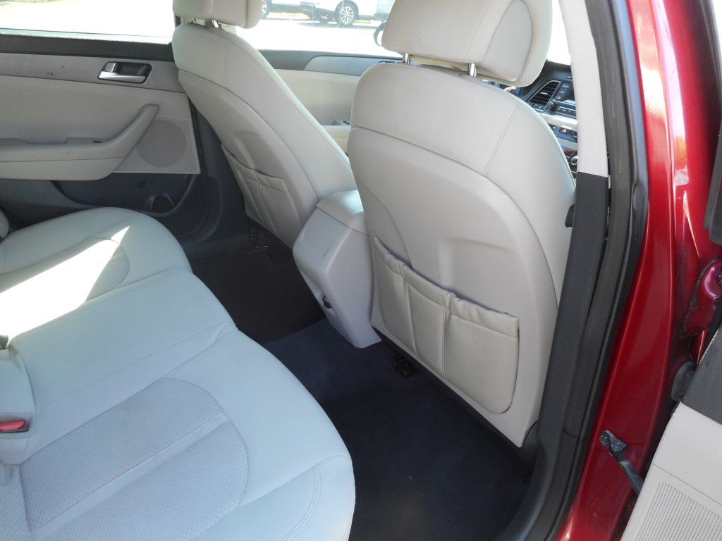 2015 Hyundai Sonata Image 10