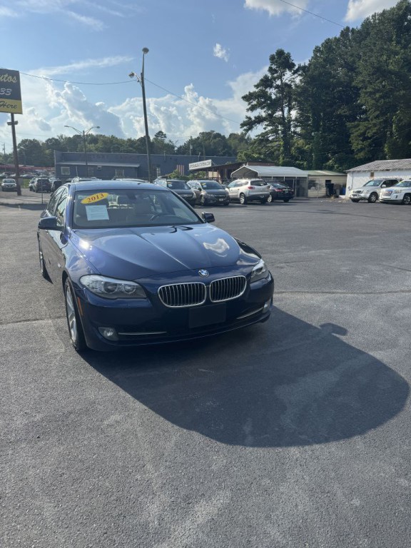 2013 BMW 5 Series Image 1