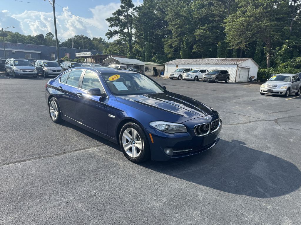 2013 BMW 5 Series Image 2