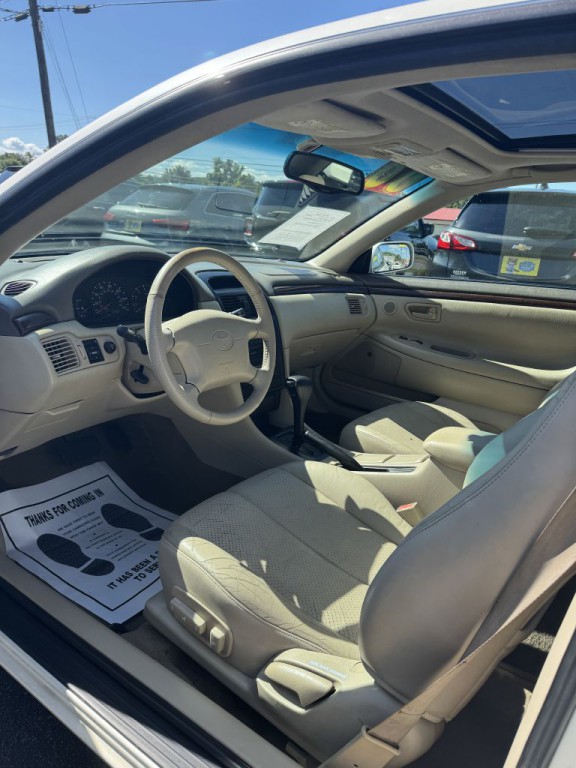 2000 Toyota Camry Image 8