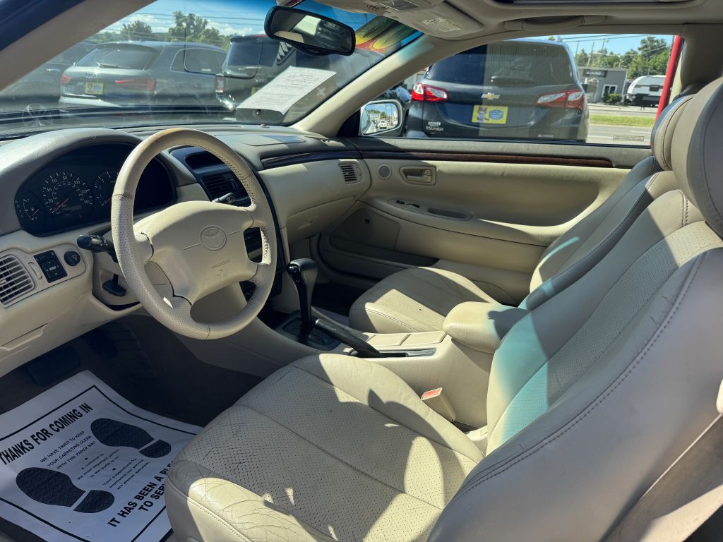 2000 Toyota Camry Image 10