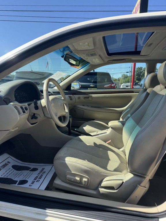 2000 Toyota Camry Image 11