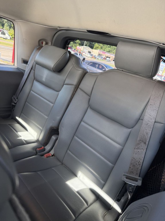 2006 Jeep Commander Image 19