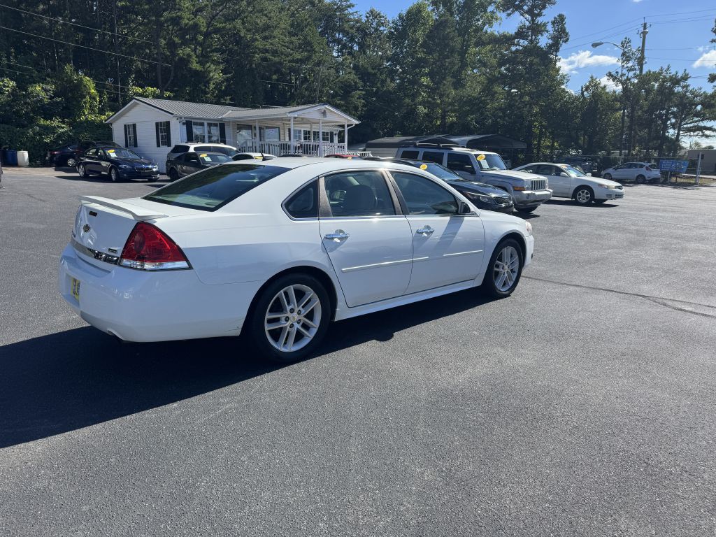 2010 Chevrolet Impala Image 3