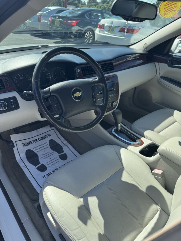 2010 Chevrolet Impala Image 7