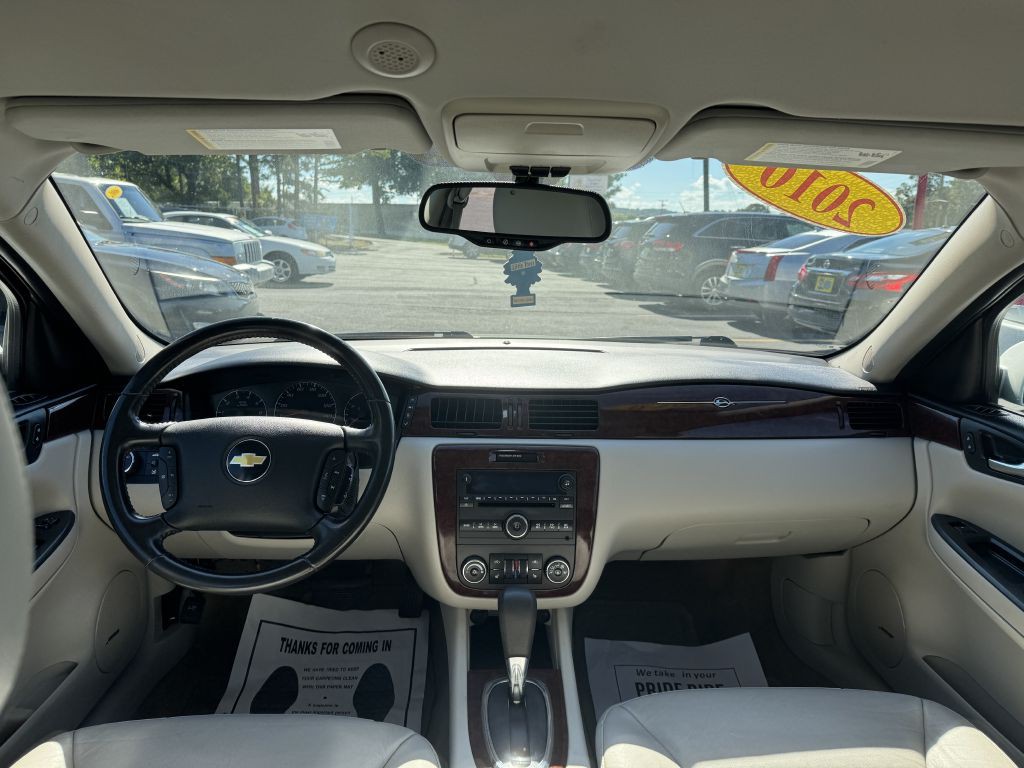 2010 Chevrolet Impala Image 10