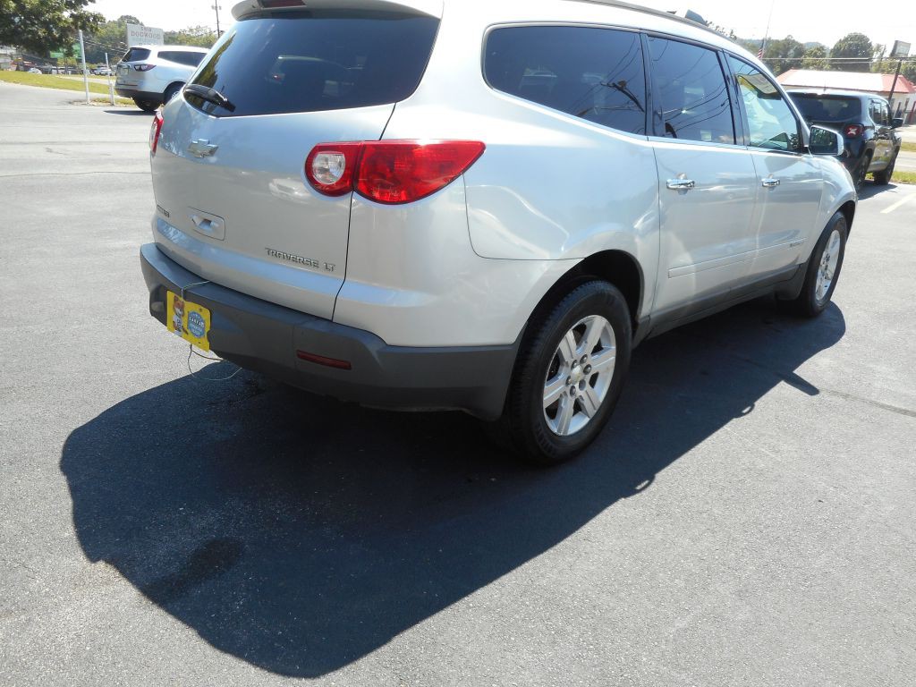 2009 Chevrolet Traverse Image 4