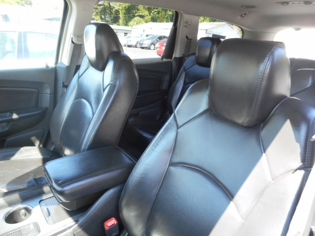 2009 Chevrolet Traverse Image 12