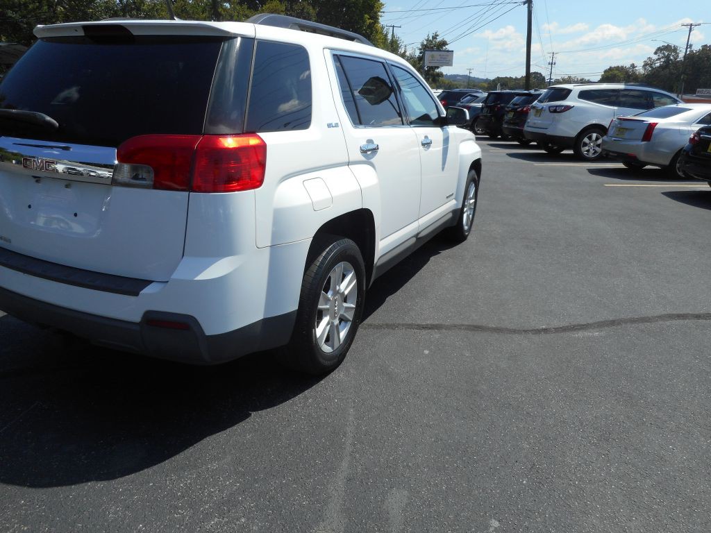 2011 GMC Terrain Image 3