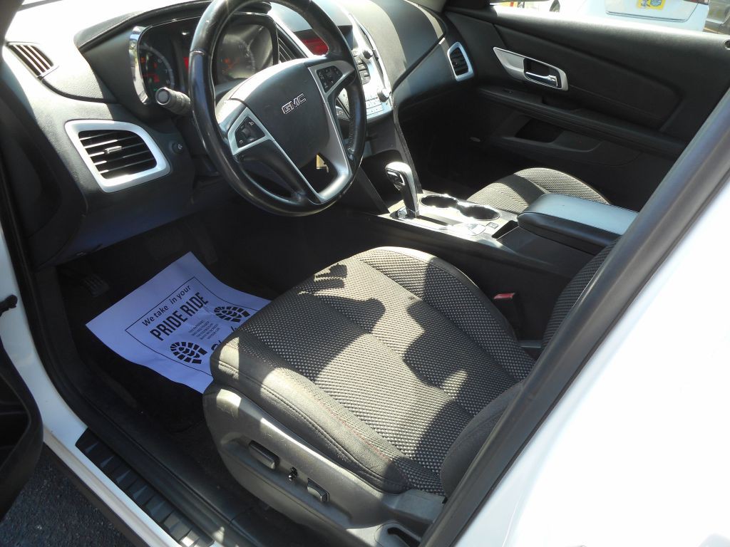 2011 GMC Terrain Image 8