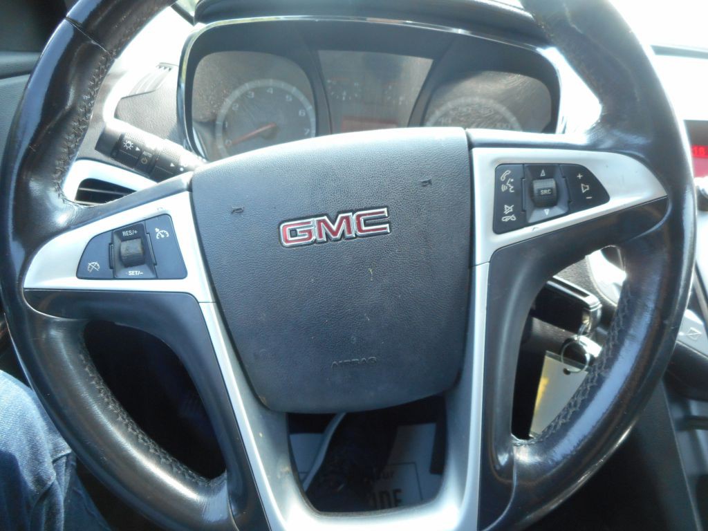 2011 GMC Terrain Image 9