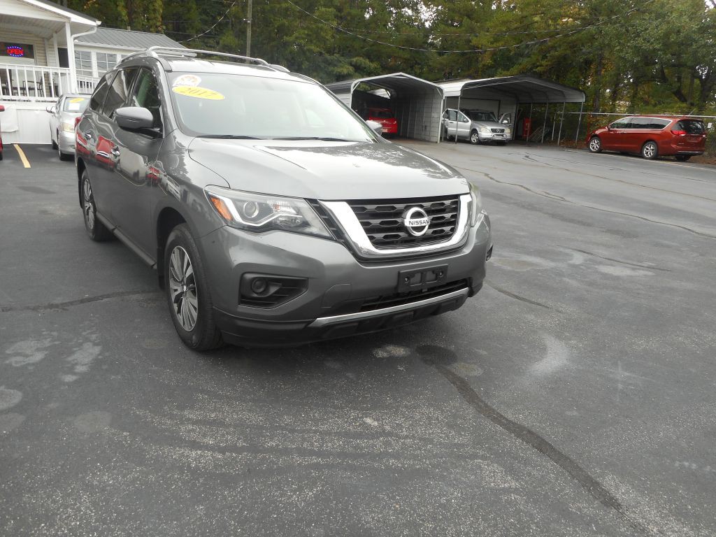 2017 Nissan Pathfinder Image 4