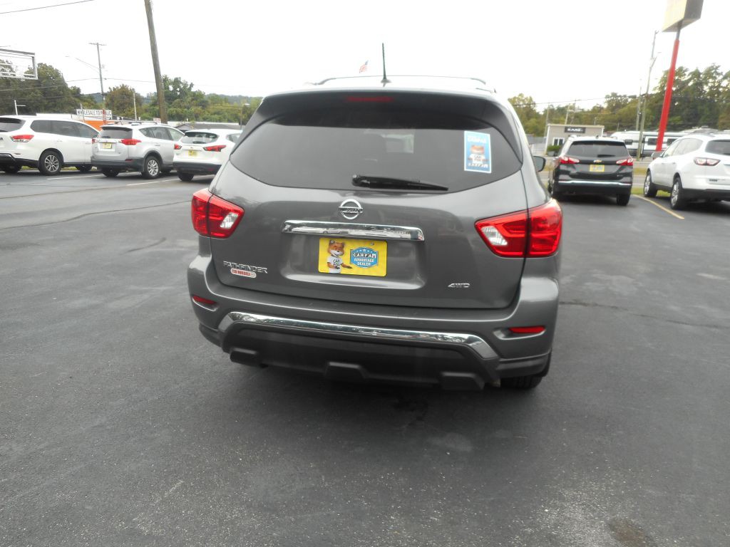 2017 Nissan Pathfinder Image 8