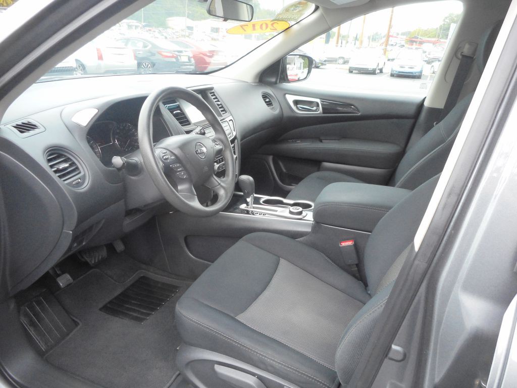 2017 Nissan Pathfinder Image 14