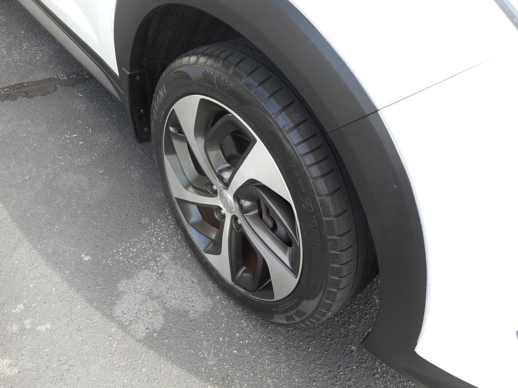 2017 Hyundai Tucson Image 3
